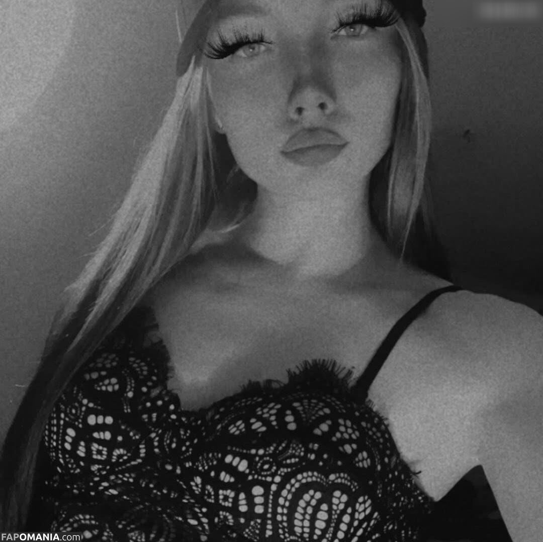 viviansch6 / Vivian Schulz Nude OnlyFans  Leaked Photo #5