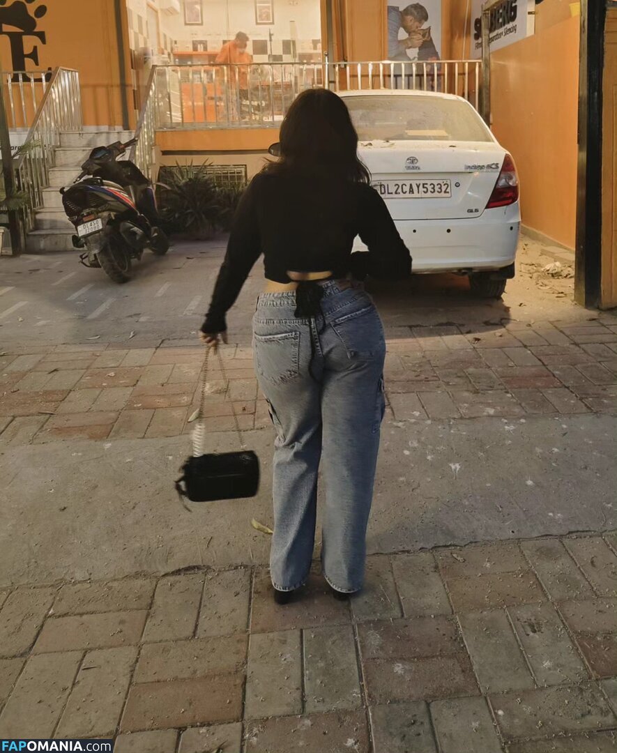 vr / vrindardddd_ Nude OnlyFans  Leaked Photo #1