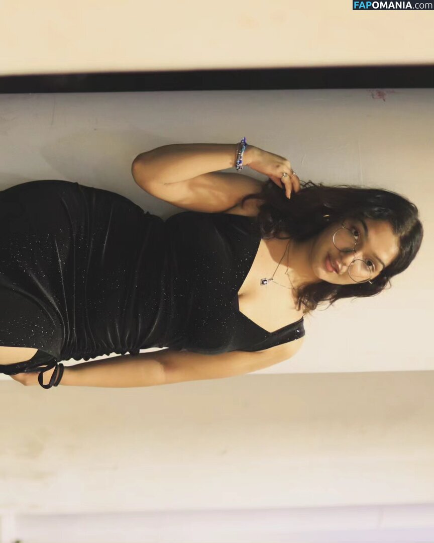 vr / vrindardddd_ Nude OnlyFans  Leaked Photo #9