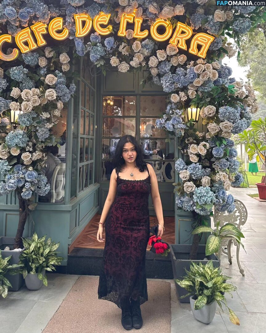 vr / vrindardddd_ Nude OnlyFans  Leaked Photo #11