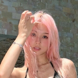 Vyvan Le
