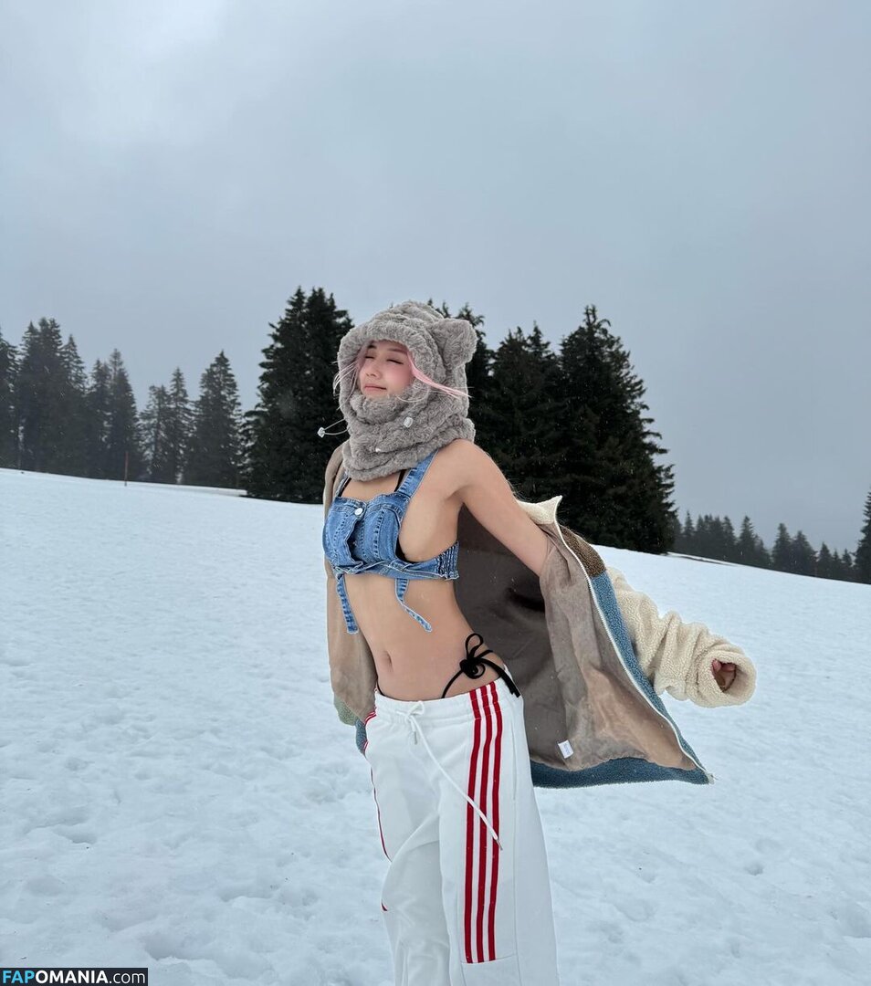 Vyvan Le / Vyvanle / vyvan.le Nude OnlyFans  Leaked Photo #24