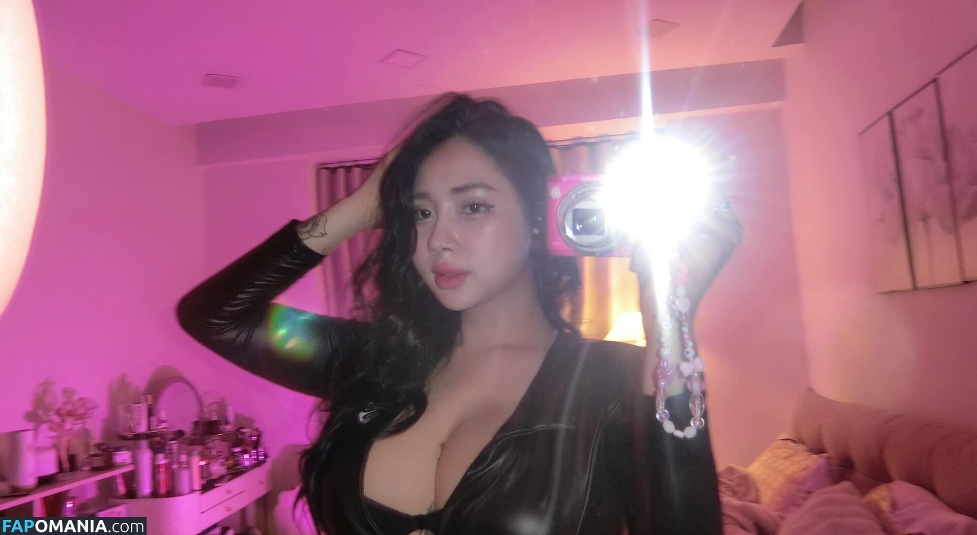 vynehellebore / vyvy.babieeeew / vyvybabiee Nude OnlyFans  Leaked Photo #2