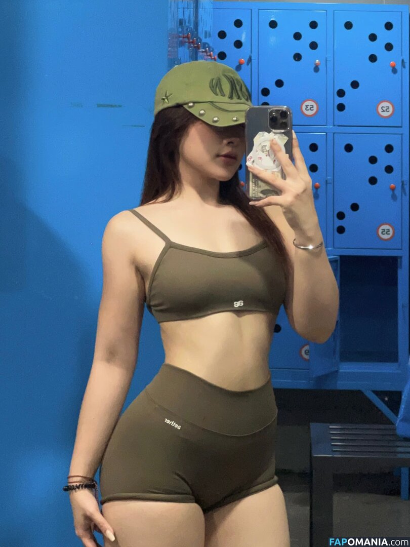 waichinh Nude OnlyFans  Leaked Photo #7