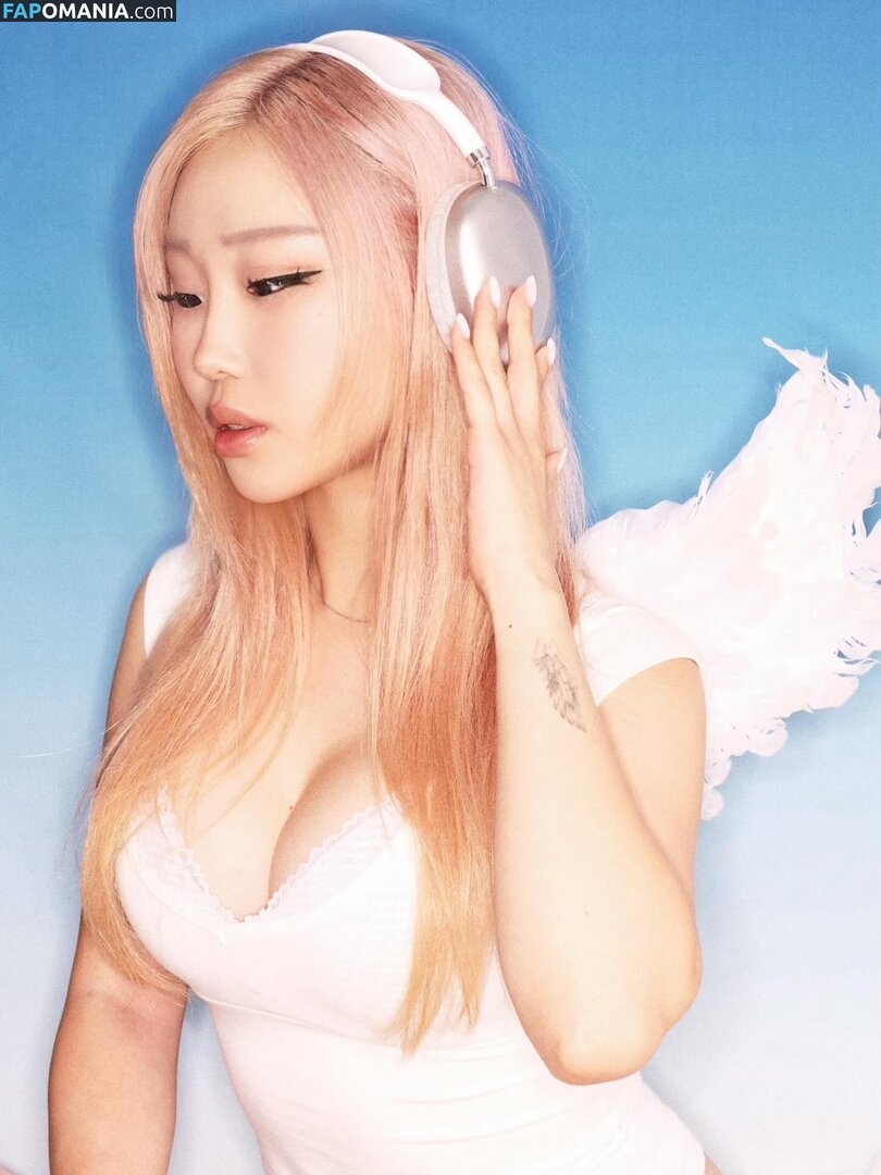 Ahra / Waifuo / ahra.rei / ahrarei Nude OnlyFans  Leaked Photo #18