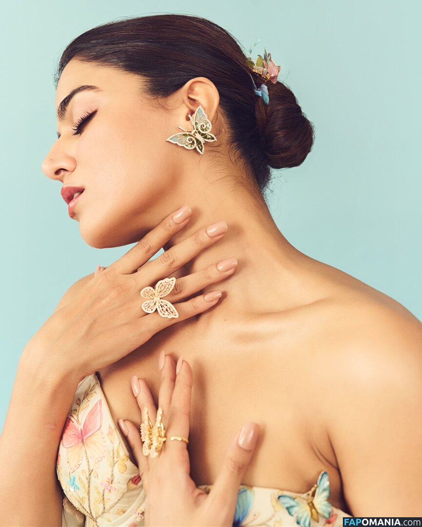 Wamiqa Gabbi / wamiqagabbi Nude OnlyFans  Leaked Photo #6