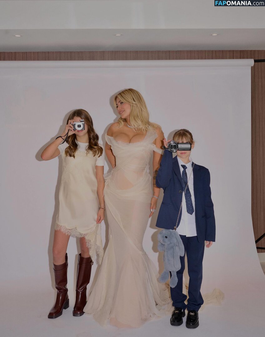 Icardi / Wanda Nara / badbitchwan / wanda_nara / wanditanara Nude OnlyFans  Leaked Photo #533