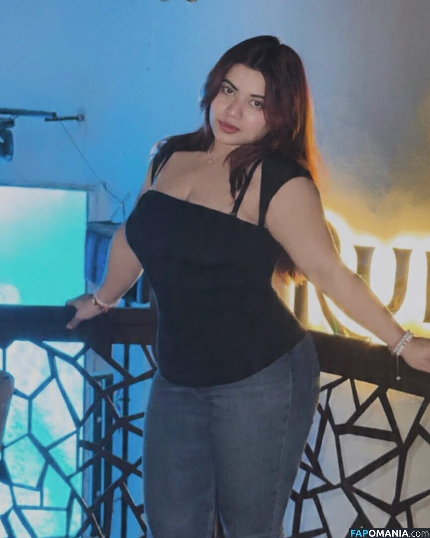 Wanderlust.rawat / ammu_rawat19 Nude OnlyFans  Leaked Photo #4