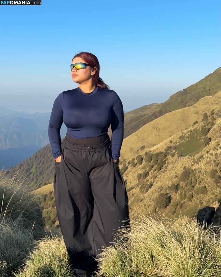 Wanderlust.rawat / ammu_rawat19 Nude OnlyFans  Leaked Photo #7