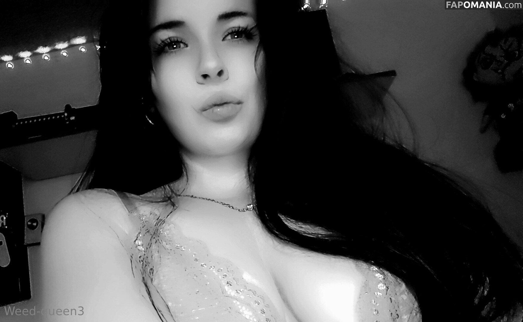 weedqueen33 / weedqueenofficialpage Nude OnlyFans  Leaked Photo #11