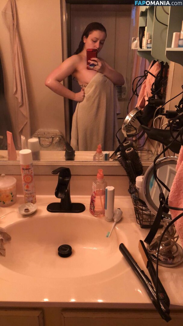 Halley2364 / Weirdgirl2364 Nude OnlyFans  Leaked Photo #1