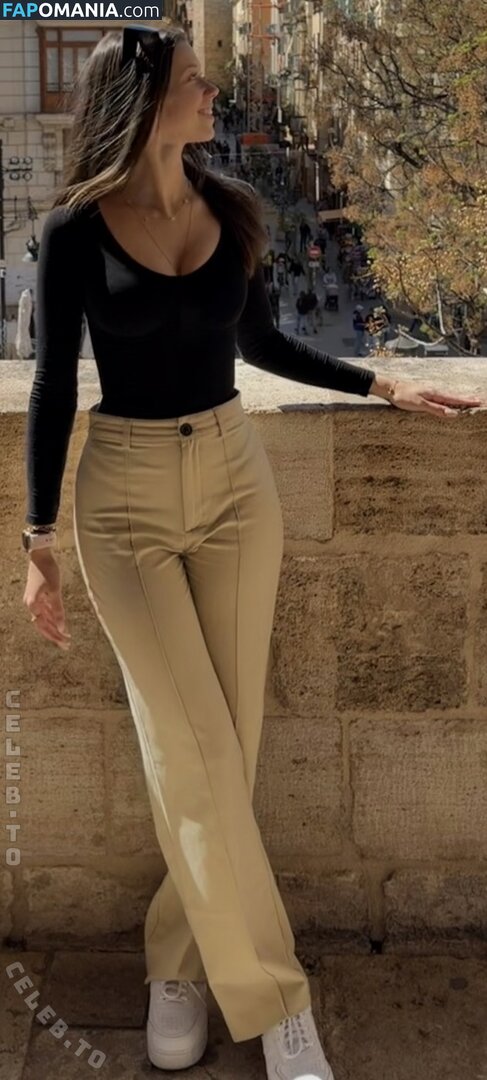 Weristalexandra / alexandra.vlv Nude OnlyFans  Leaked Photo #3