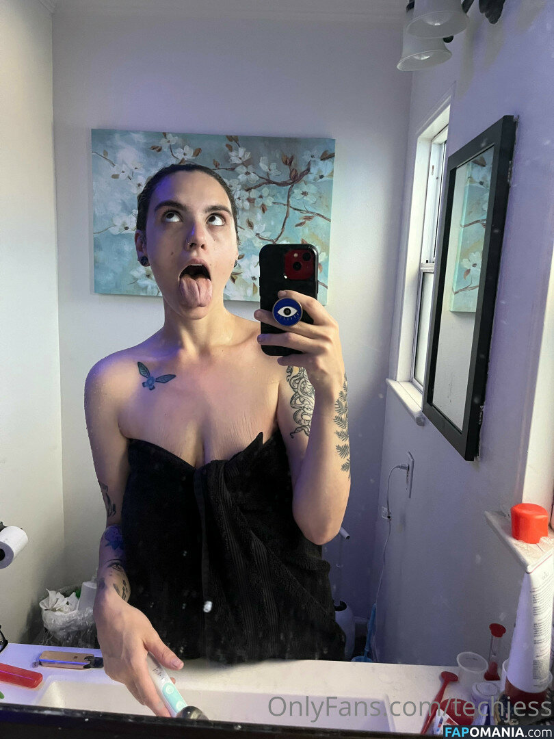_TechJess / whimsicalgoth Nude OnlyFans  Leaked Photo #8