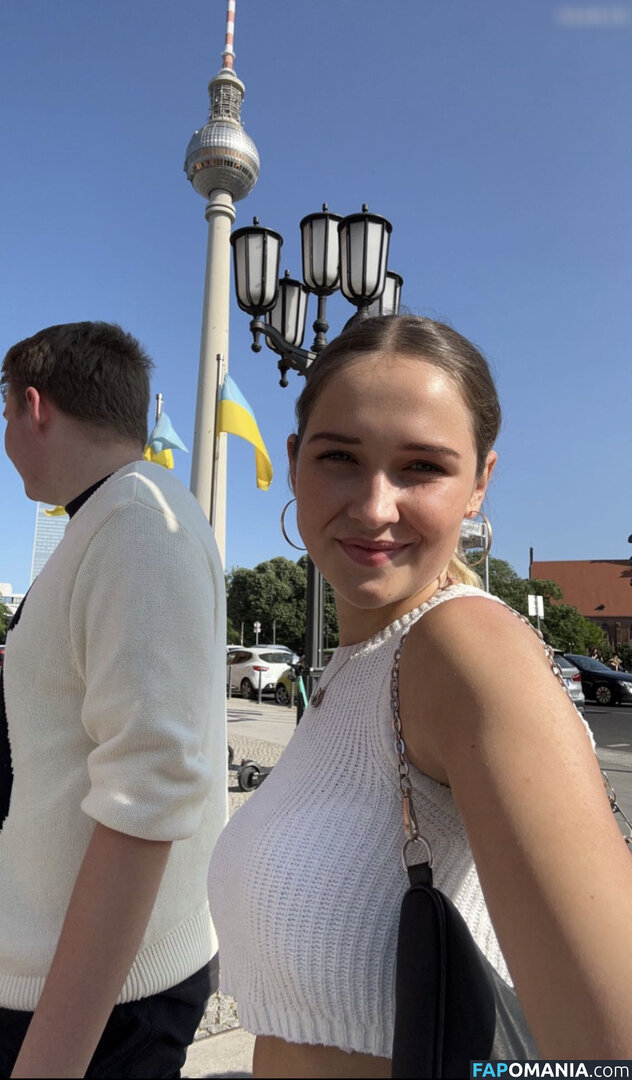 Wieke / wieke.l / wieke_l / wiekelanganke3244 Nude OnlyFans  Leaked Photo #41