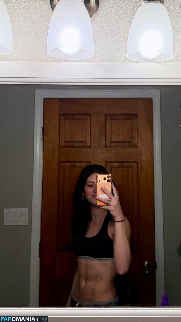 Willow shields / willowshields Nude OnlyFans  Leaked Photo #2