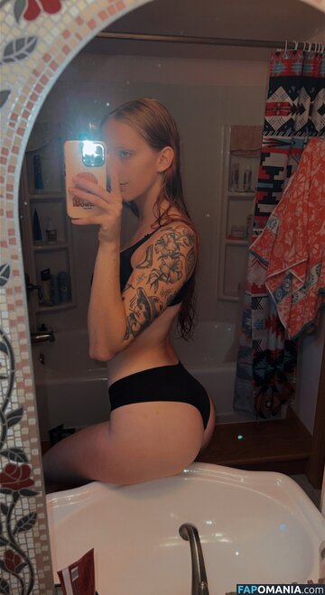Winterrenee / bigyeahhhhh / winter_renee Nude OnlyFans  Leaked Photo #7