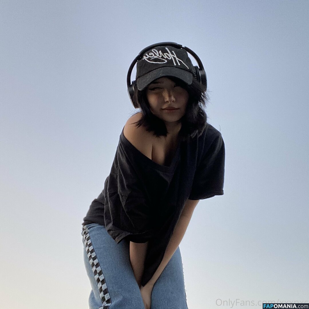 nikki / starbits27 / wtsdafuzz / xxxnxc Nude OnlyFans  Leaked Photo #661