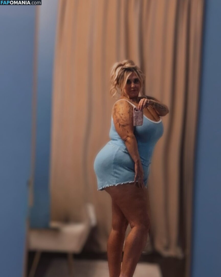 altizer.brittney / https: / queensizebxrbie / wvqueenb / xxlmilfbxrbie Nude OnlyFans  Leaked Photo #2