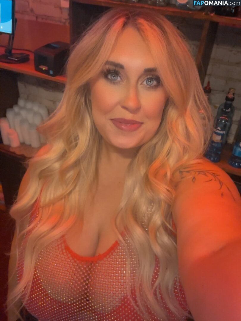 altizer.brittney / https: / queensizebxrbie / wvqueenb / xxlmilfbxrbie Nude OnlyFans  Leaked Photo #3