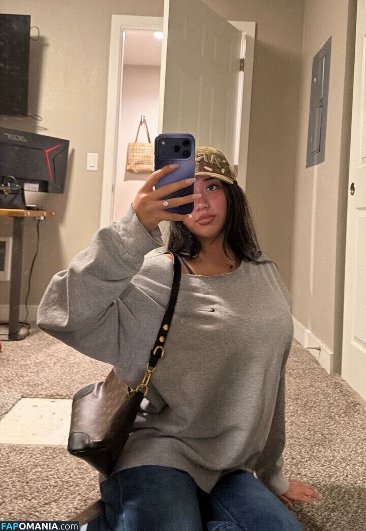 Valentinareyes_009 / trashbin12389472134 / x-valentina-x / x.valentina.x Nude OnlyFans  Leaked Photo #2