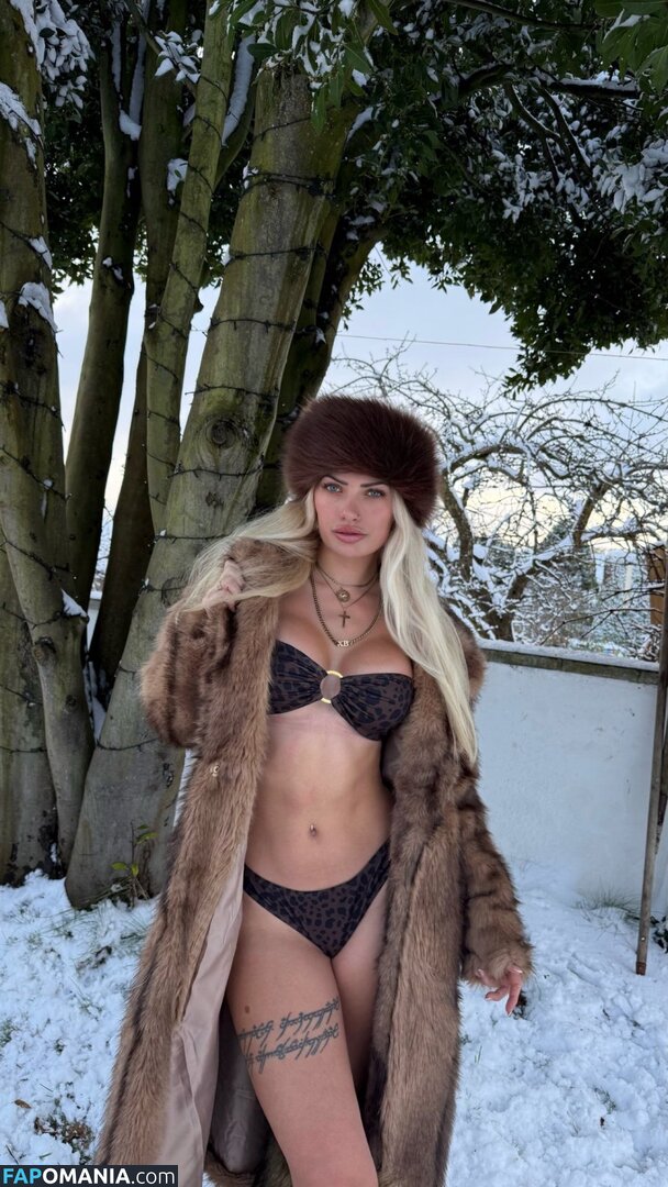 Xavia Brook / xaviabrooke Nude OnlyFans  Leaked Photo #2