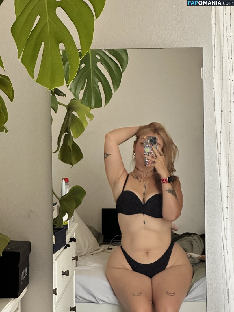 Laura / xbabydramax / xbabydramaxonly Nude OnlyFans  Leaked Photo #1