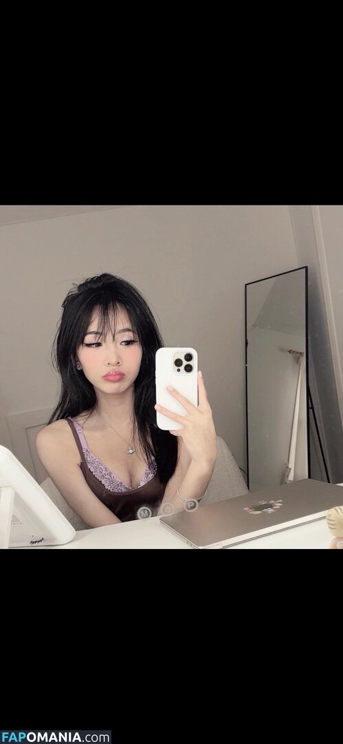 https: / xbbysal Nude OnlyFans  Leaked Photo #2