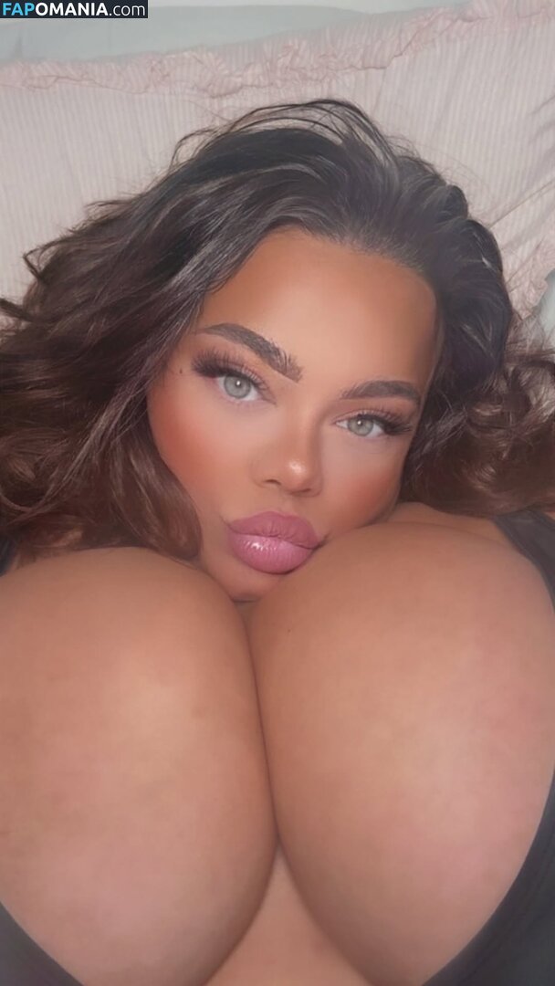 cescax / francescahayden / xbunny_rosex Nude OnlyFans  Leaked Photo #2