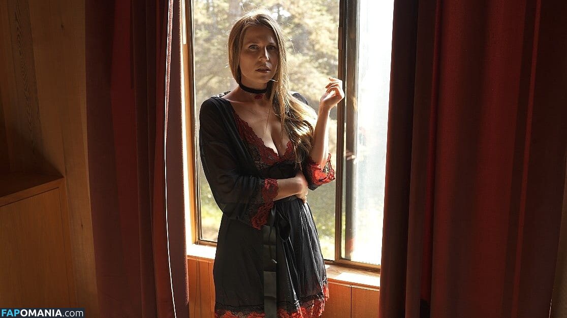 Xev Bellringer / xev_bellringer / xev_bellringer_official / xevbellringer69 Nude OnlyFans  Leaked Photo #1241