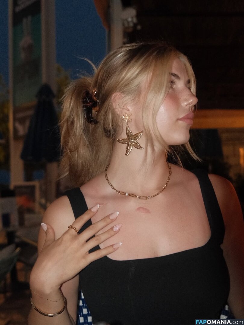 xFibii Nude OnlyFans  Leaked Photo #12