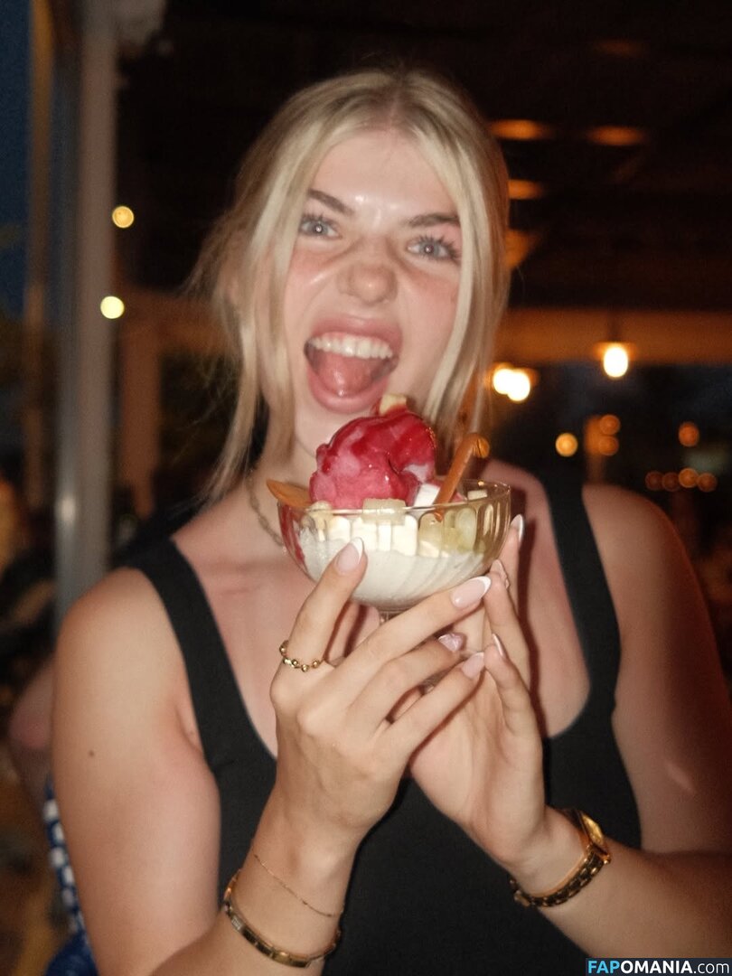 xFibii Nude OnlyFans  Leaked Photo #13