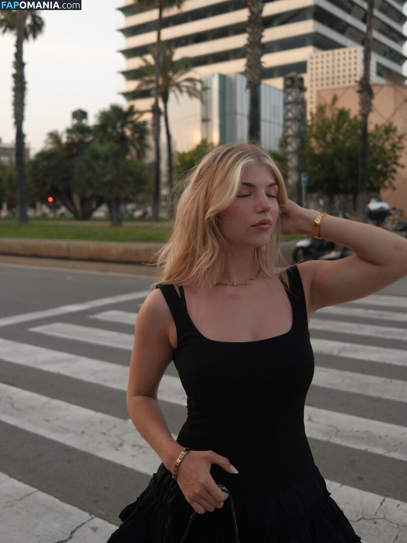 xFibii Nude OnlyFans  Leaked Photo #15