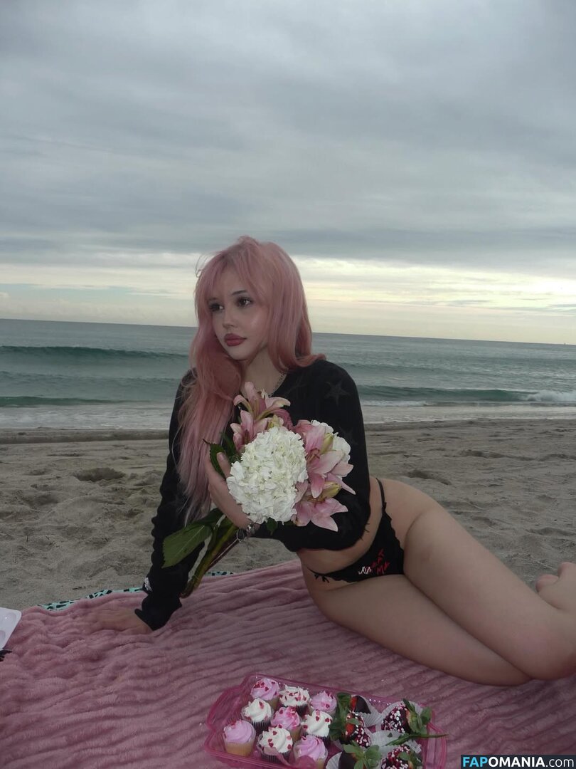 Isabella / xizzxy Nude OnlyFans  Leaked Photo #2