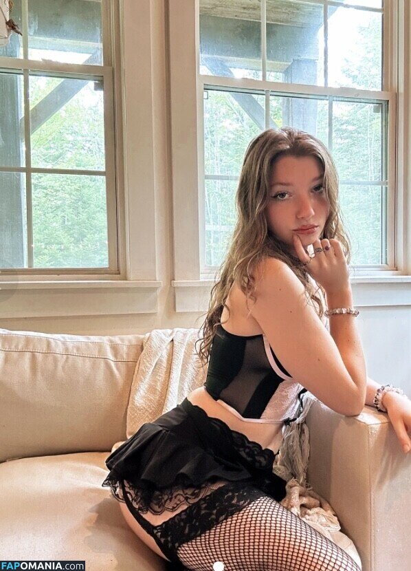 xmadelineo Nude OnlyFans  Leaked Photo #1