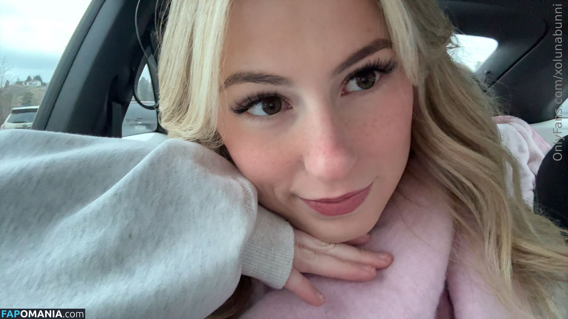 Luna Bunni / xolunabunni Nude OnlyFans  Leaked Photo #4