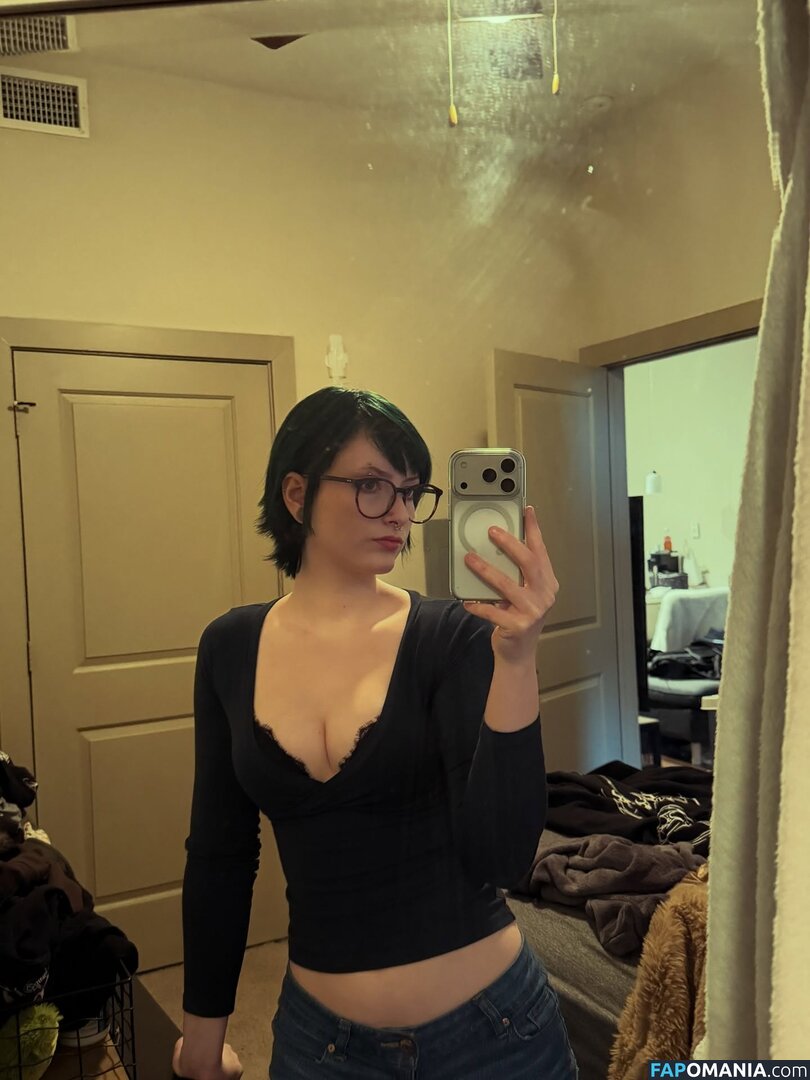 xxiluvkittyz Nude OnlyFans  Leaked Photo #3