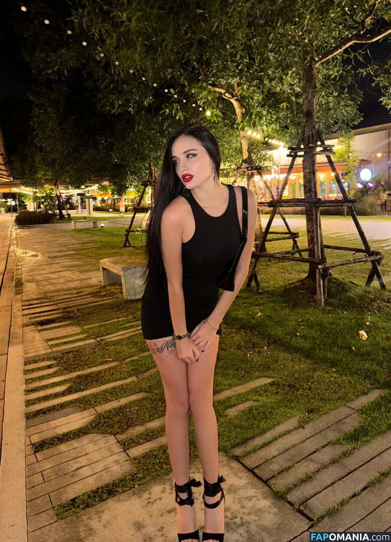 xxmilla / xxmillaa Nude OnlyFans  Leaked Photo #9