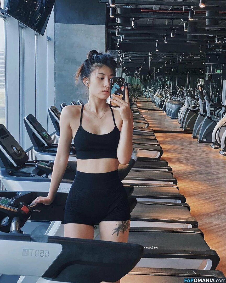 Yan_0304 / Y小姐 / yana_0304_ Nude OnlyFans  Leaked Photo #2