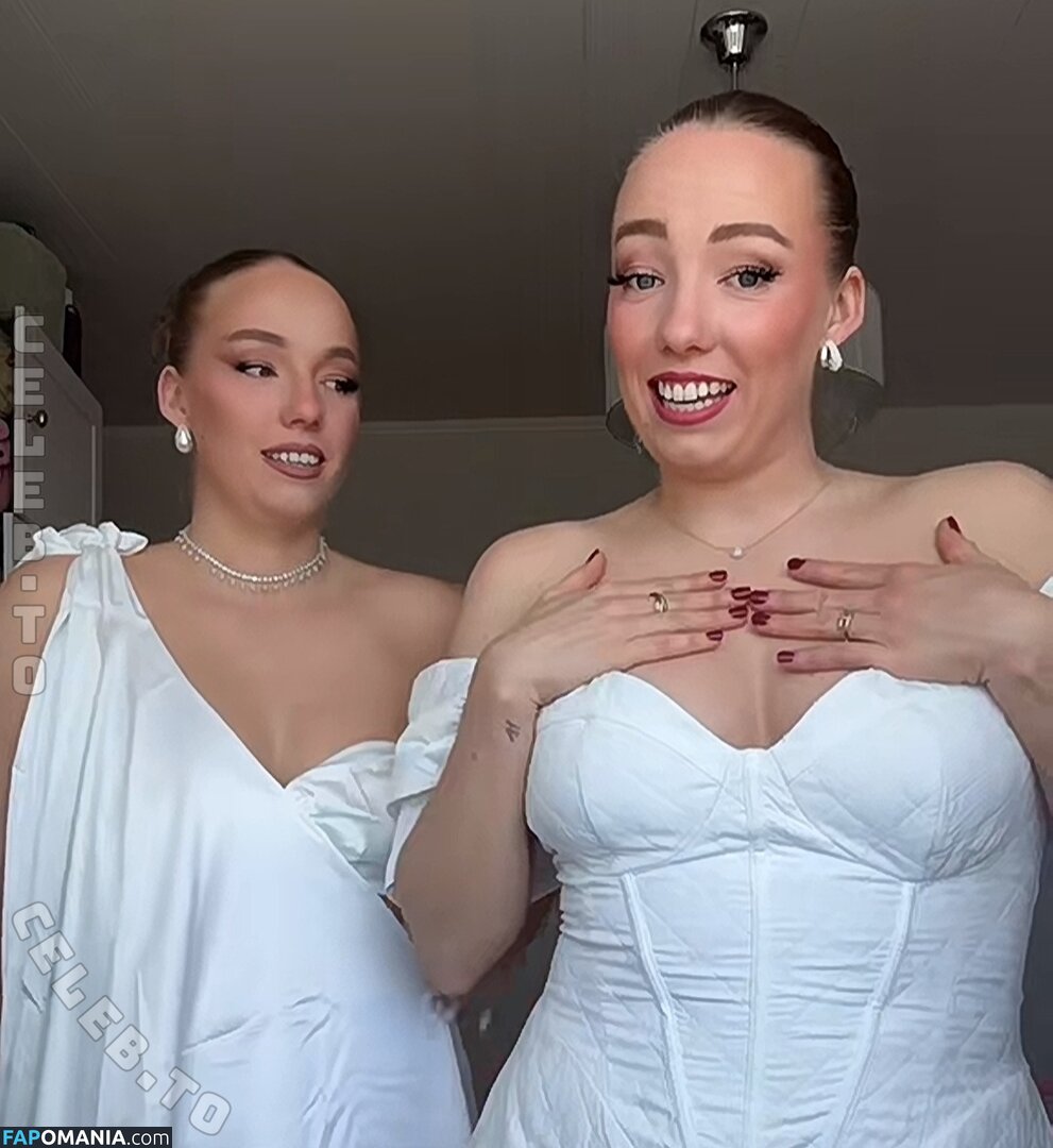 Yana & Tayisiya Morderger / yanusik_97_ Nude OnlyFans  Leaked Photo #7