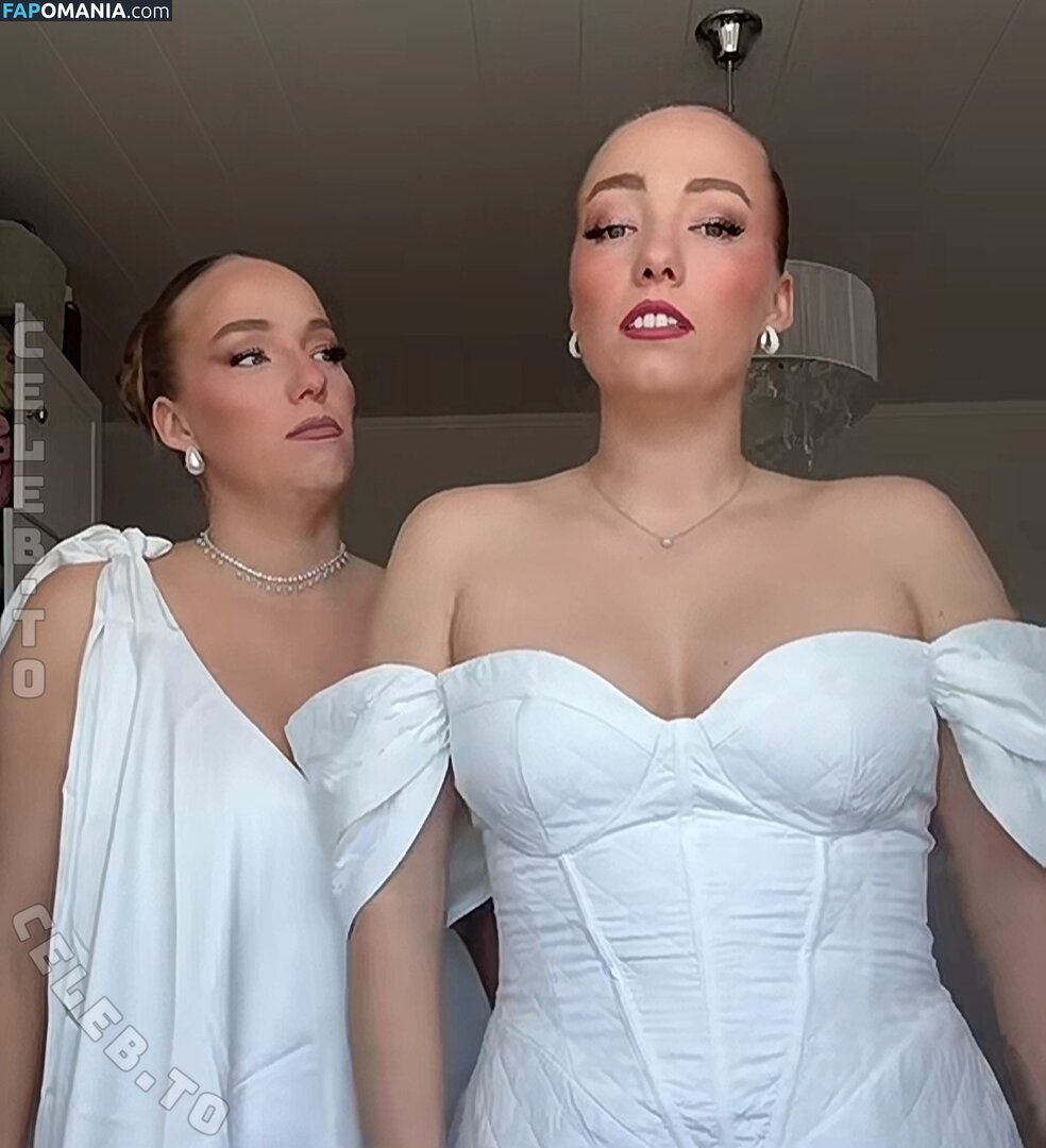 Yana & Tayisiya Morderger / yanusik_97_ Nude OnlyFans  Leaked Photo #8