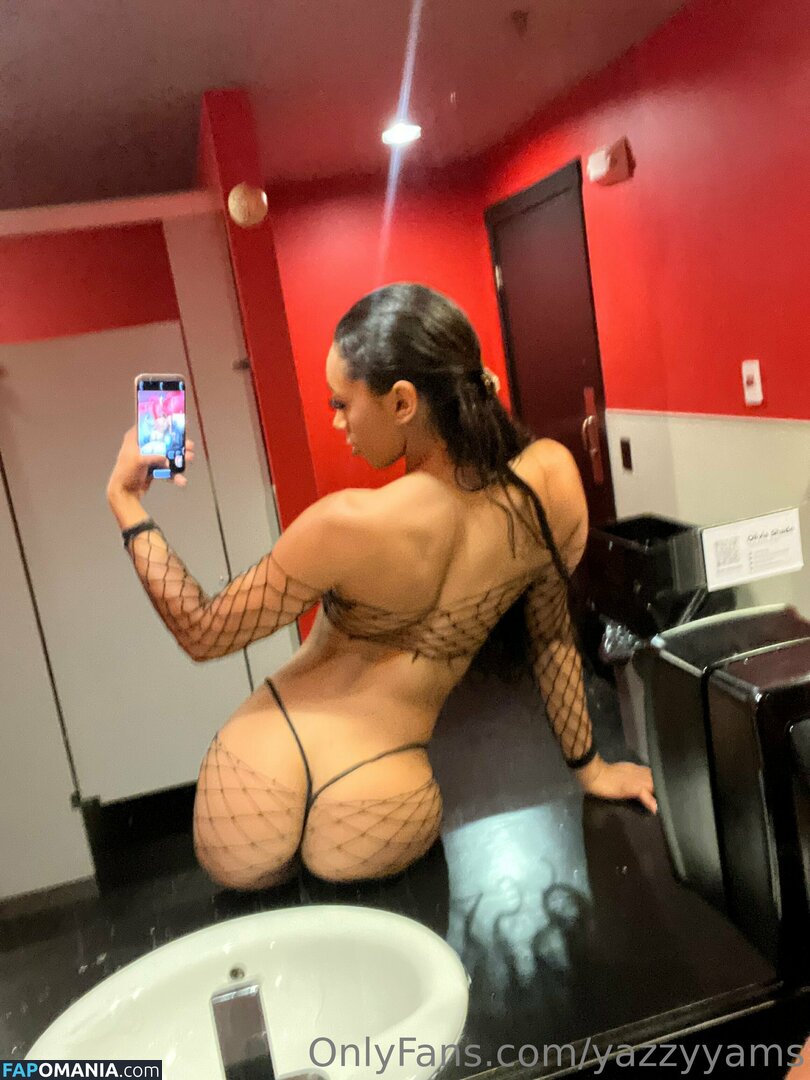 Queen Yasmeena / yazzylonglegs / yazzyyams Nude OnlyFans  Leaked Photo #474