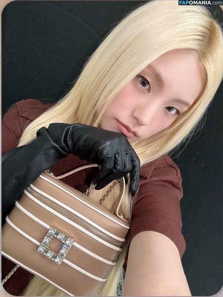 Hwang Ye-ji / ITZY (예지 / Yeji / yezyizhere Nude OnlyFans  Leaked Photo #19