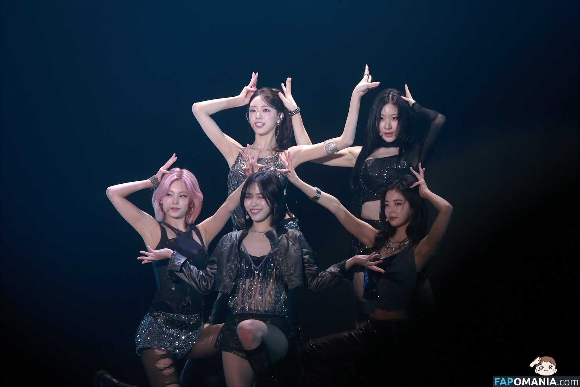 Hwang Ye-ji / ITZY (예지 / Yeji / yezyizhere Nude OnlyFans  Leaked Photo #20