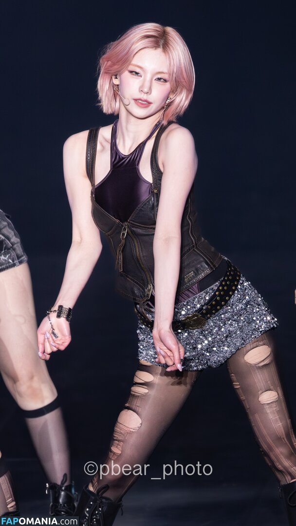 Hwang Ye-ji / ITZY (예지 / Yeji / yezyizhere Nude OnlyFans  Leaked Photo #22