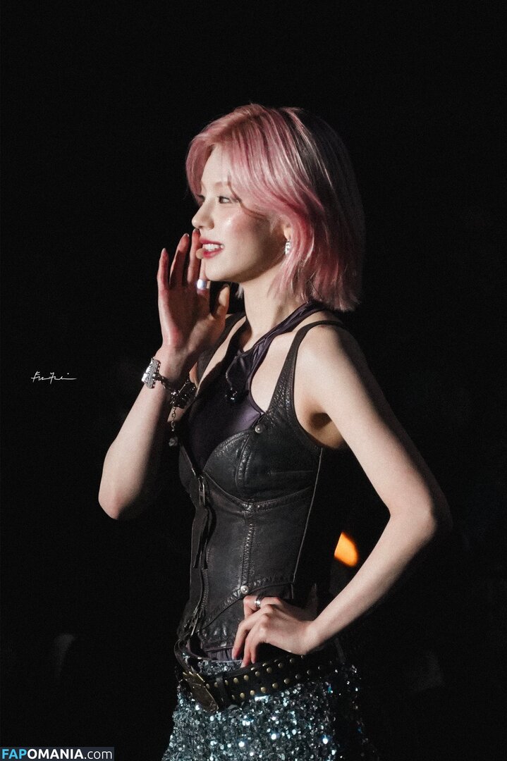 Hwang Ye-ji / ITZY (예지 / Yeji / yezyizhere Nude OnlyFans  Leaked Photo #30