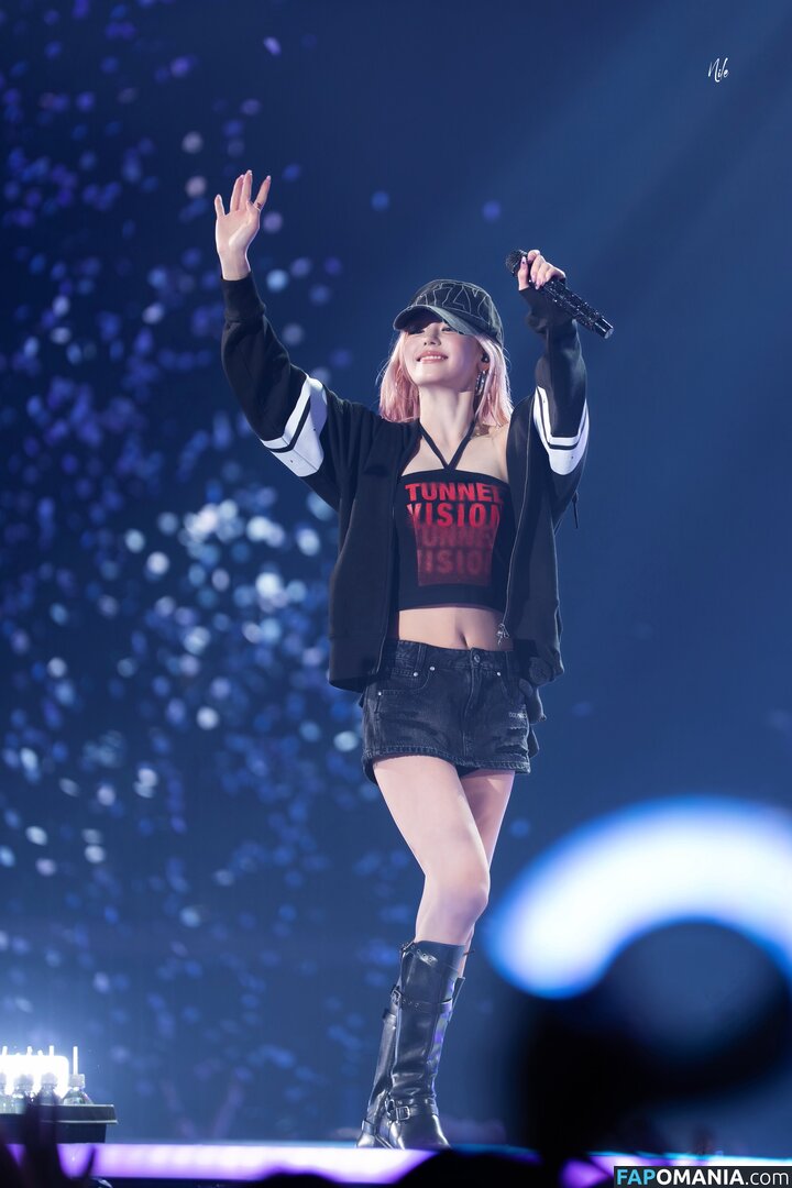 Hwang Ye-ji / ITZY (예지 / Yeji / yezyizhere Nude OnlyFans  Leaked Photo #37