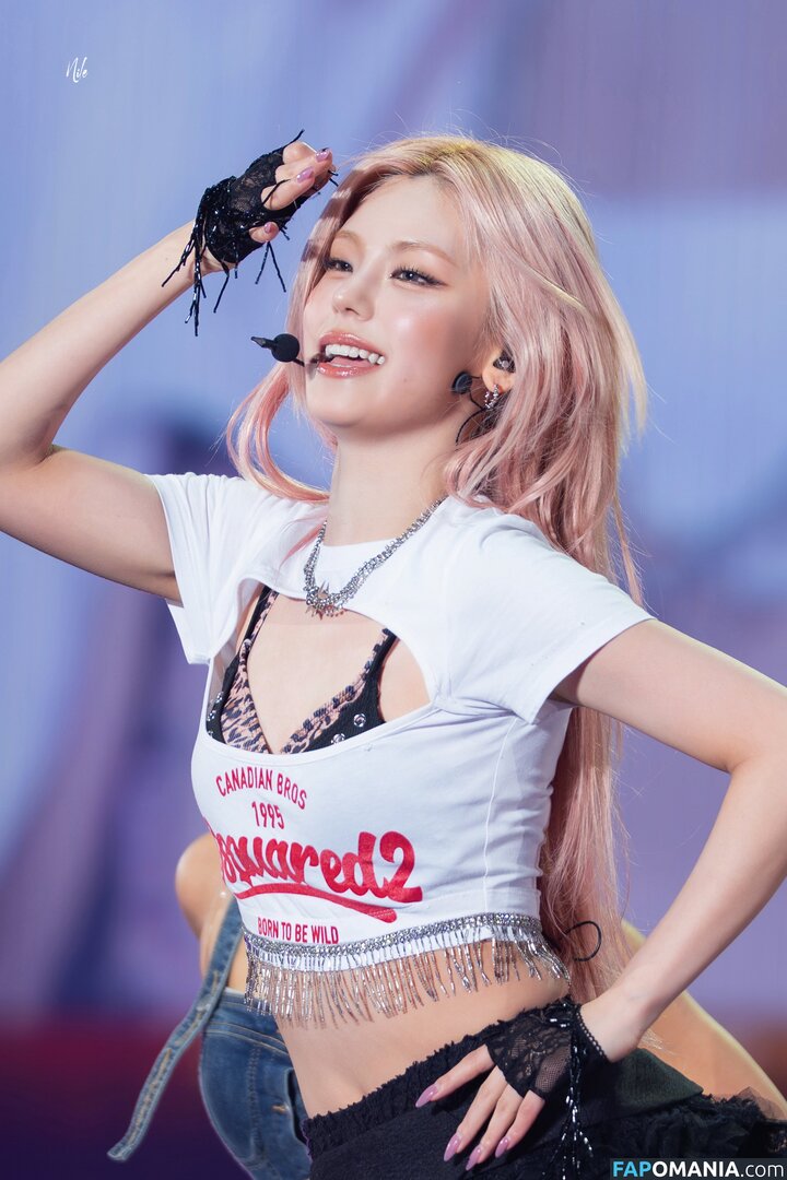 Hwang Ye-ji / ITZY (예지 / Yeji / yezyizhere Nude OnlyFans  Leaked Photo #48