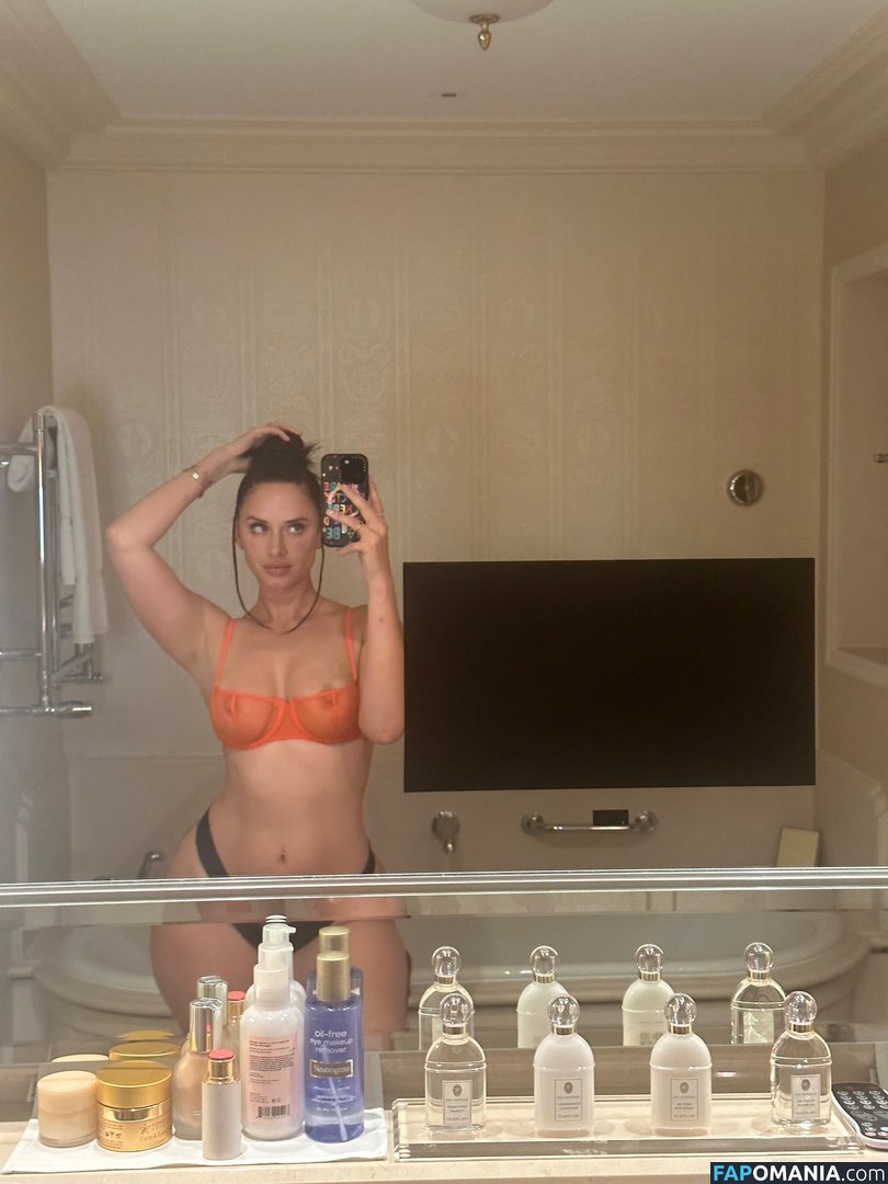 Yesjulz Nude OnlyFans  Leaked Photo #1