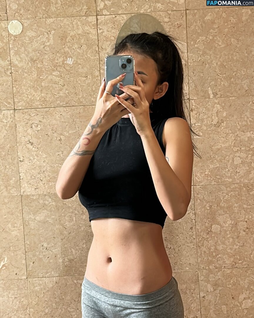 5leepyhead_ / Yeti Kurnia / https: / notp0cahonta5 Nude OnlyFans  Leaked Photo #1