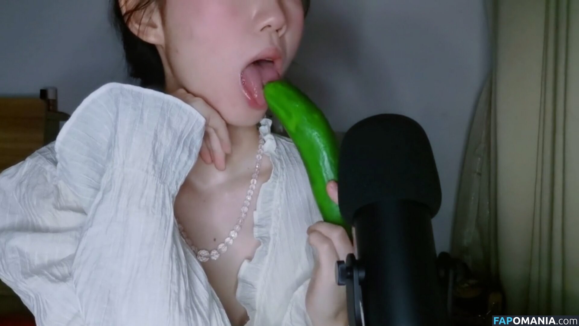 YiDan ASMR / YiDan829 / _led_yyd Nude OnlyFans  Leaked Photo #1